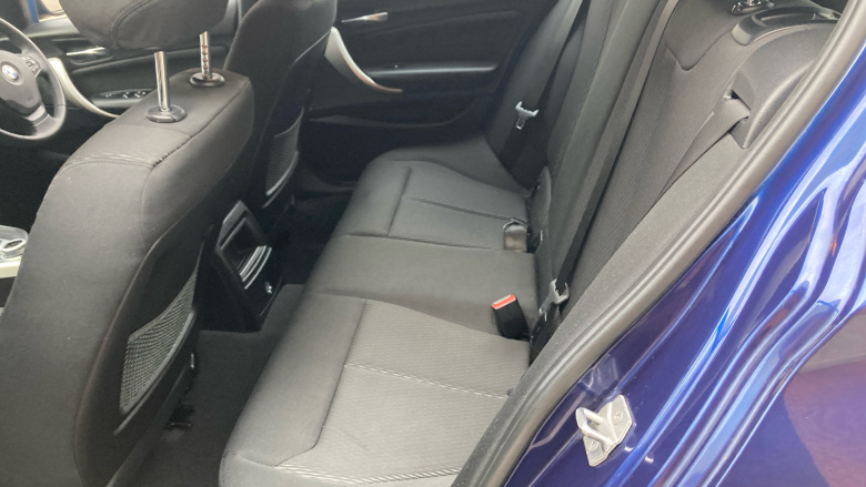 BMW 1 Series 118d SE 5dr [Nav] Step Auto Diesel Hatchback